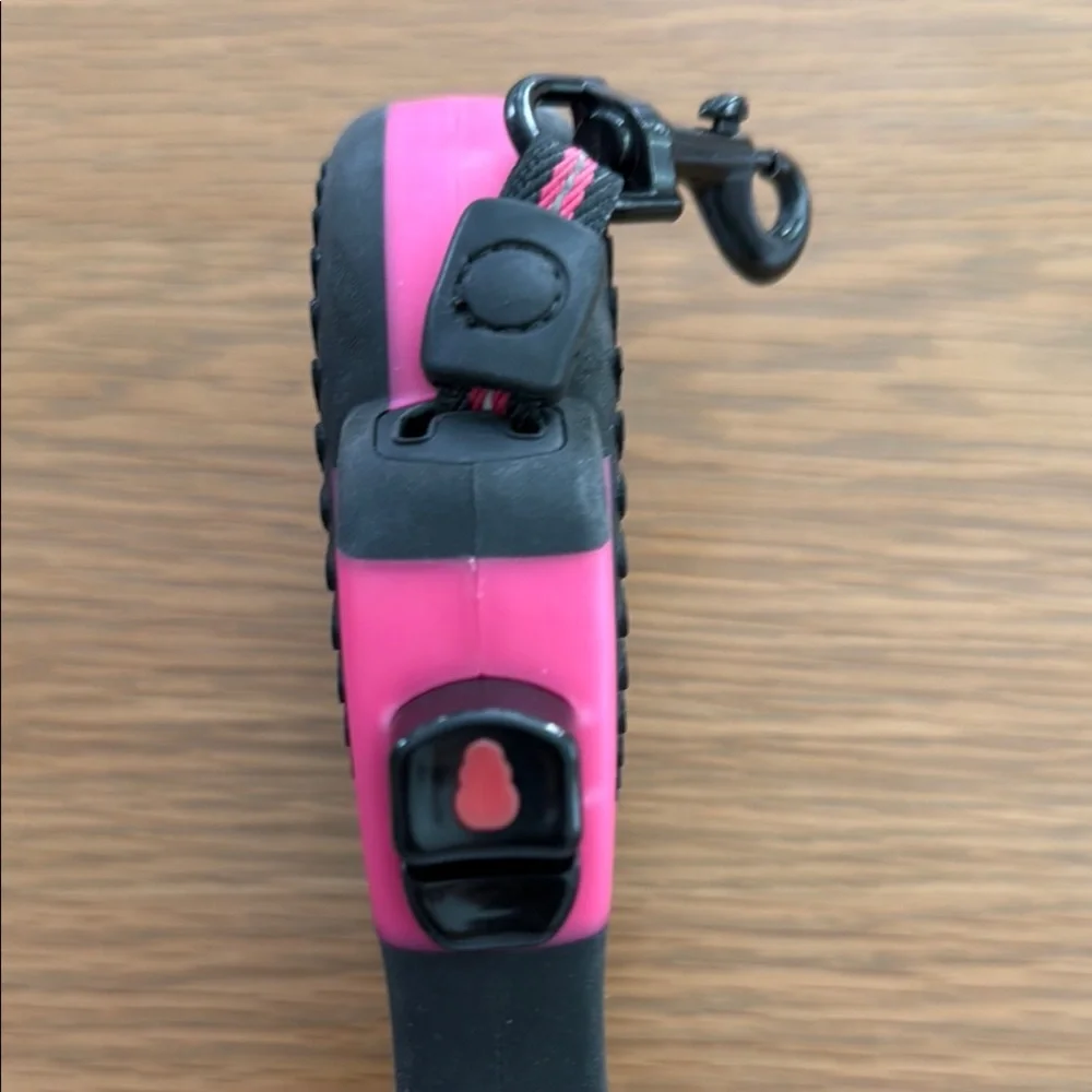 Kong 16 ft. Pink and Black Retractable Dog Leash